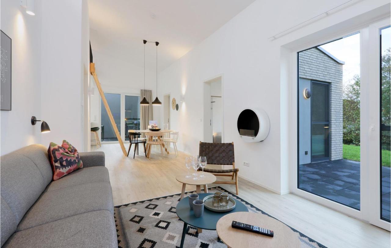 Lovely Home In Lembruch-Duemmer See With Wifi Eksteriør billede