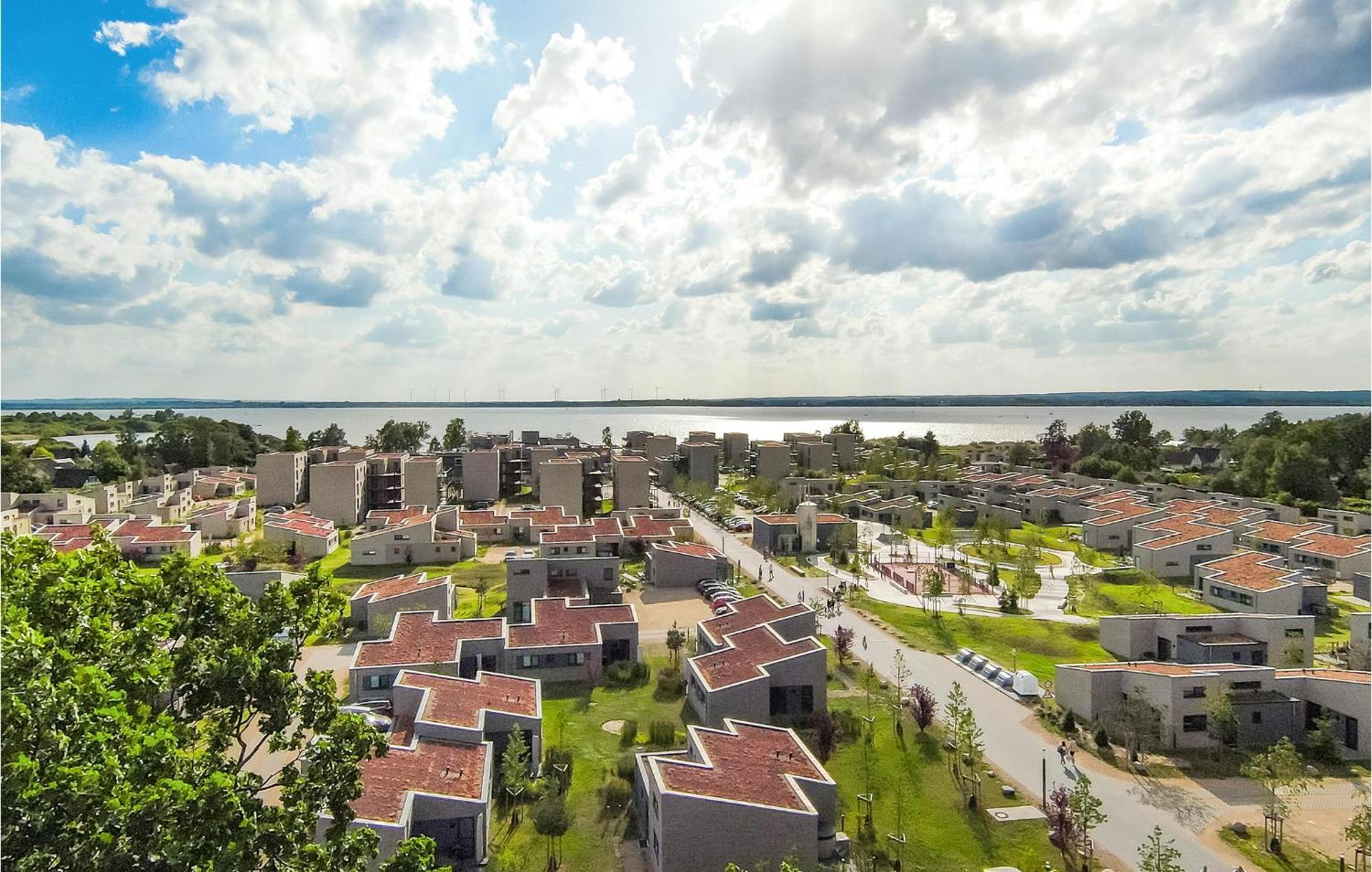 Lovely Home In Lembruch-Duemmer See With Wifi Eksteriør billede